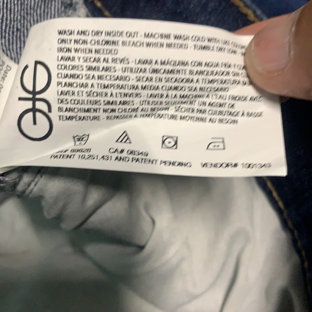 2/$15 Woman’s size 28W Gloria Vanderbilt Amanda Short. Both NWT - Picture 6 of 11
